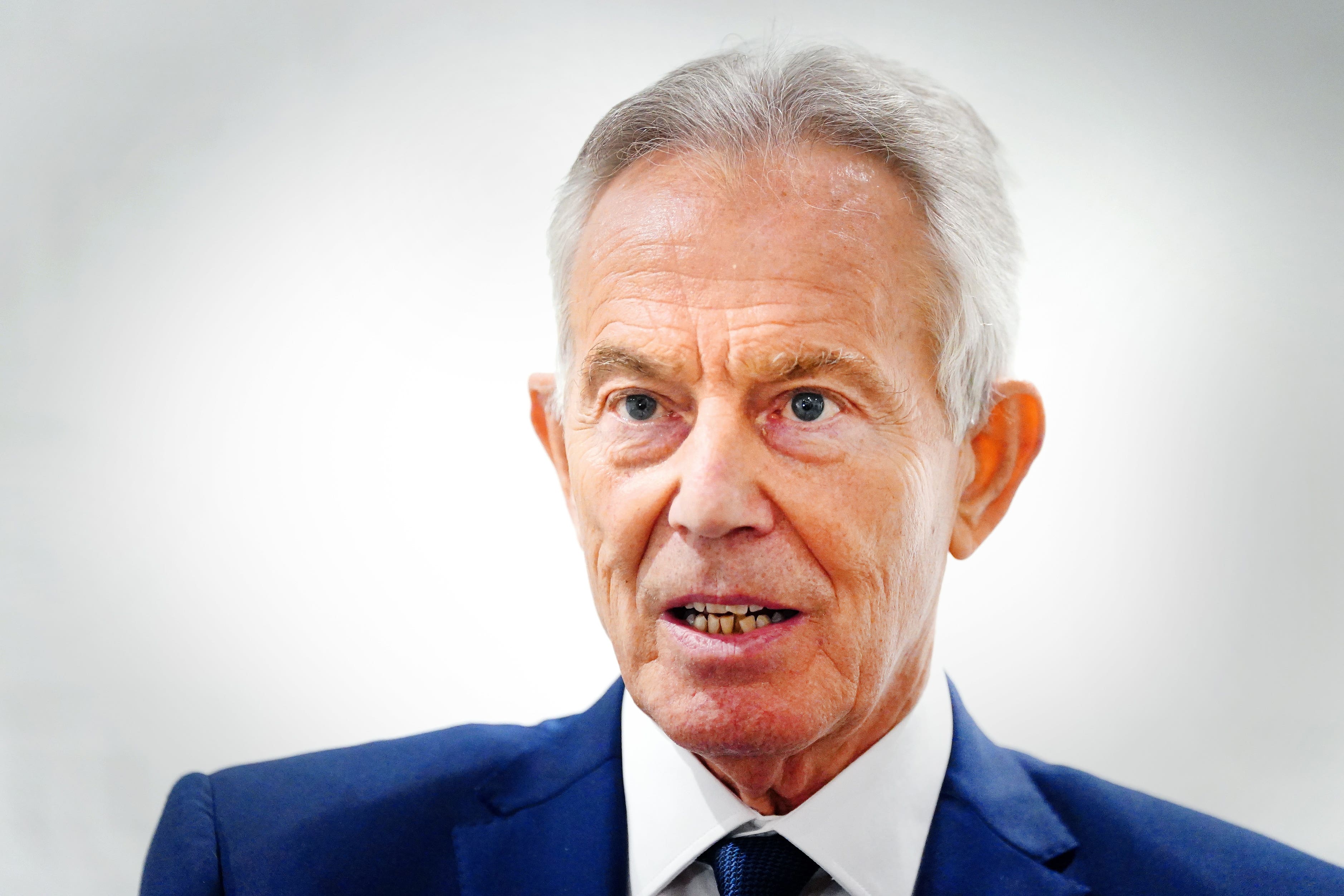 Bivši premijer Velike Britanije Sir Tony Blair postavljen je za ulogu u 