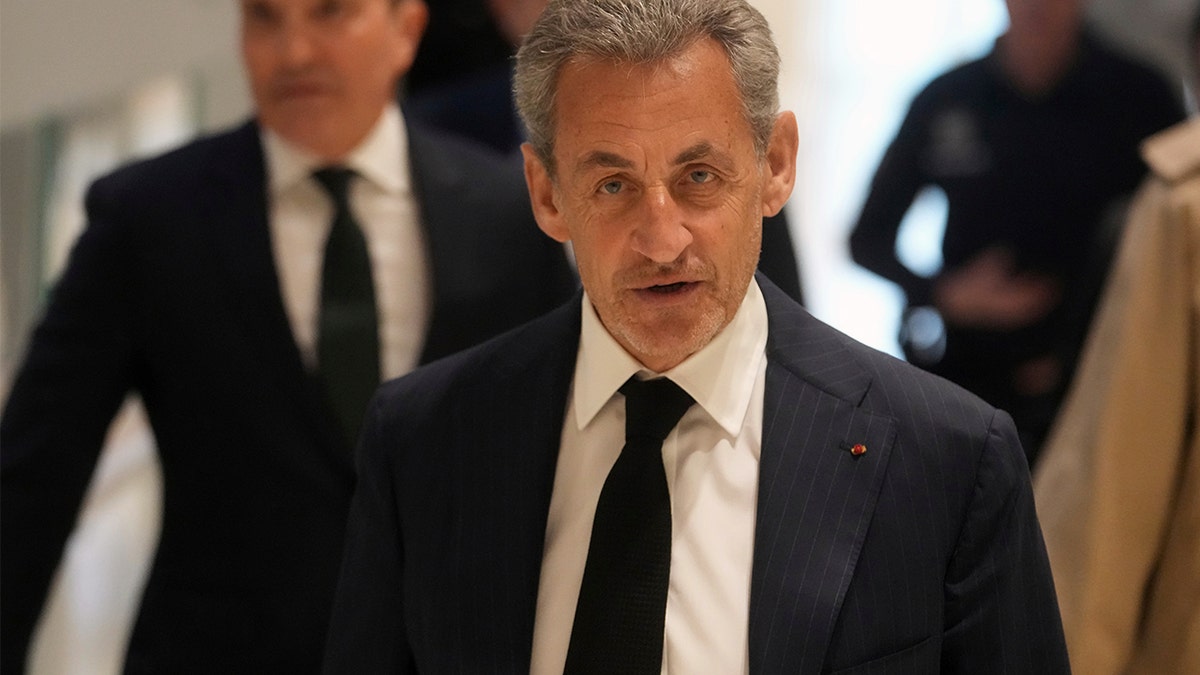 Sarkozy izbliza