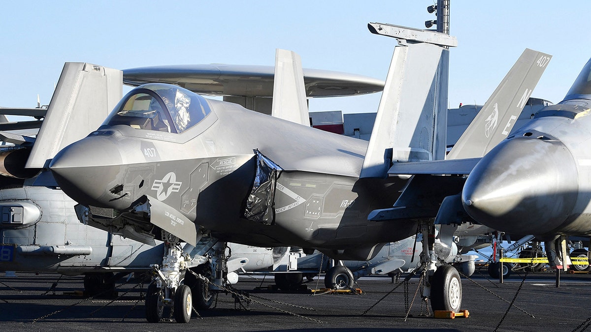 Američka mornarica F-35C Lightning II borbeni mlaz