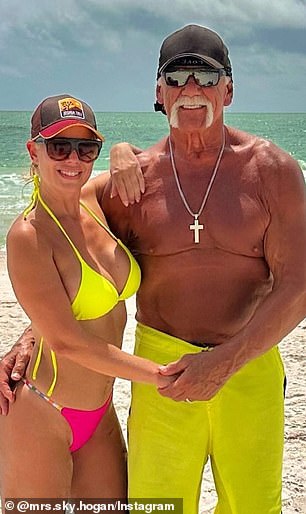 Daily se navodi da je imao privatnu obdukciju na bivšoj ikoni WWE kako bi pomogao odgovoriti na pitanja, ali nije otkrio nalaze