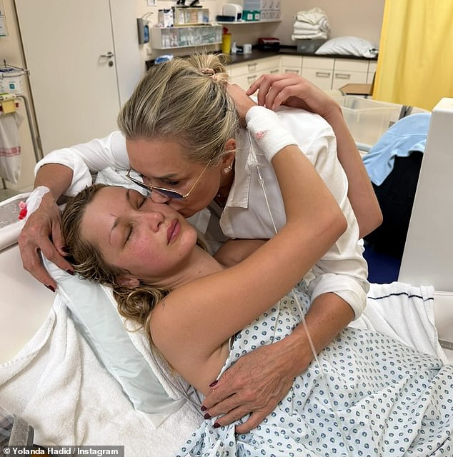 Hadidino pojavljivanje na pisti uslijedilo je samo nekoliko tjedana nakon što se vratila iz Njemačke, gdje je provela neko vrijeme na liječenju kronične neurološke lajmske bolesti