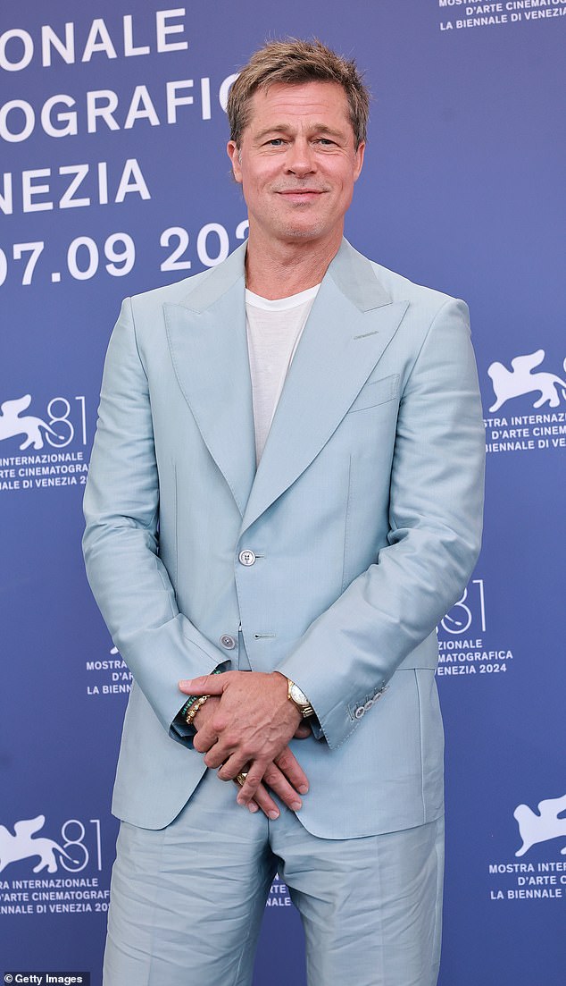 New York Post izvijestio je u rujnu da je Brad kupio dvorac Hollywood Hills u iznosu od 12 milijuna dolara; Na slici u rujnu 2024