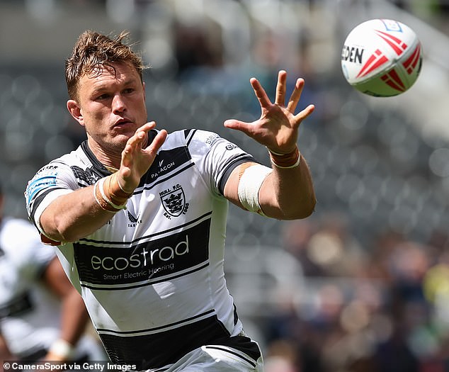 Knight je u srpnju ubacio 12-mjesečno produženje s Hull FC-om, ali vjeruje se da je prop pozvao njegovo uprave da traži dogovor kući da igra u NRL-u