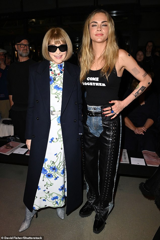 Nakon što je već bila redovna na naslovnicama Voguea, Cara se pridružila bivša urednica časopisa Anna Wintour