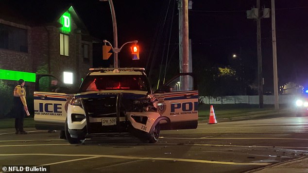 Policijski automobil je još uvijek bio na putu
