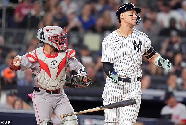 Yankeesovi šišmiši uglavnom su bili neučinkoviti, gubeći suparnika Red Sox 3-1 u Wild Cardu