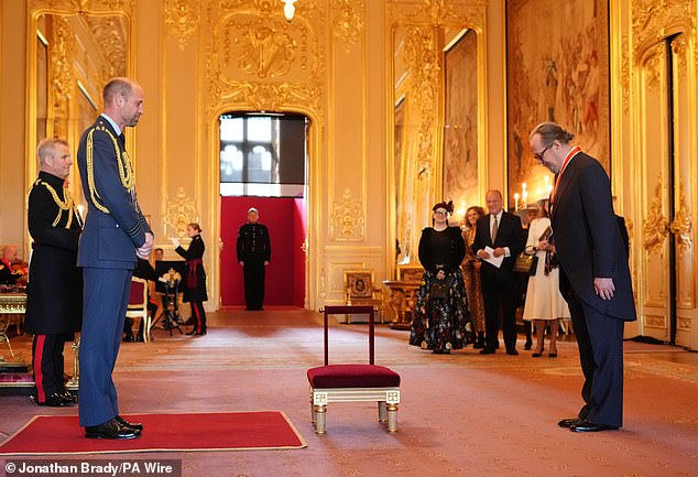 Glumac je dočekao princ William dok je u utorak prihvaćao svoje viteško u dvorcu Windsor, a on priznaje da je drugi red prijestolja podijelio vlastite misli o janjetini