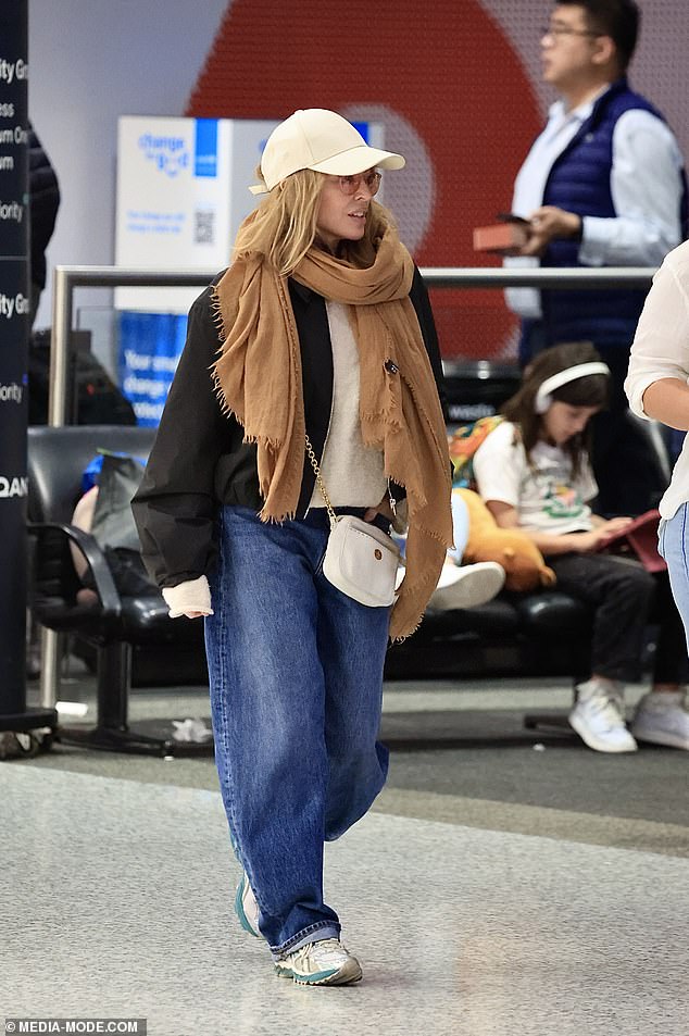 Kylie je također upotrijebila svoj post za ažuriranje vlasnika karata kako bi obavijestila da njezine otkazane emisije u Lodz, Kaunas i Tallinn neće ići naprijed na trenutnoj turneji