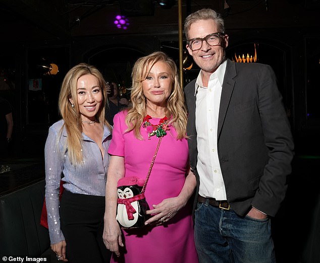(LR) Poduzetnica za njegu kože Tina Chen Craig, Kathy Hilton i Tupper prikazane su na 20. godišnjem Božiću opatije 25. rujna u zapadnom Hollywoodu u Kaliforniji