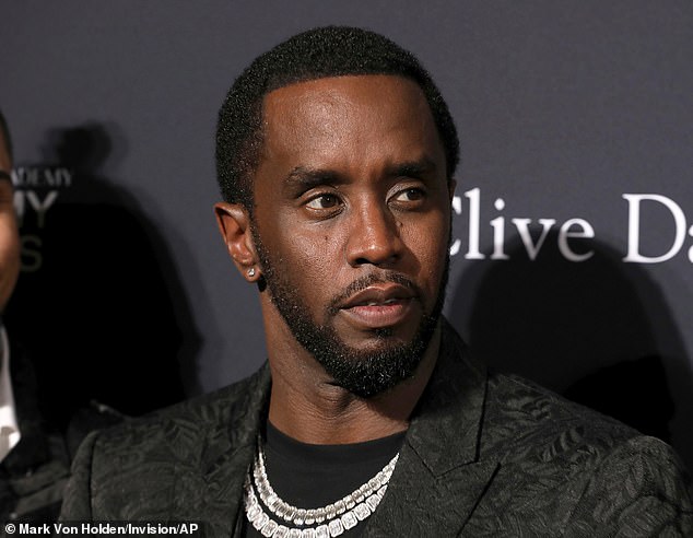 Diddy (55), pravo ime Sean Love Combs, naređeno je da u petak održi 50 mjeseci zatvora i u petak ga je ošamario novčanom kaznom od 500 000 dolara od 500.000 dolara Arun Subramanian