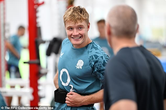 Smith u Engleskoj trenira ranije ove sezone. Pred sobom ima još jednu veliku kampanju.