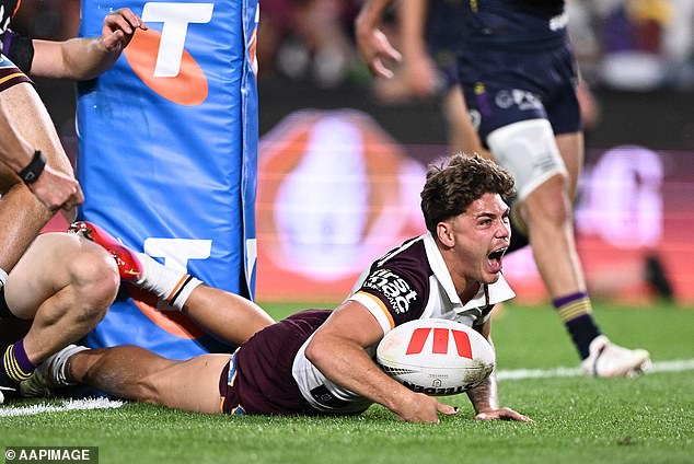Devet minuta kasnije 23-godišnjak bi prošao put oko obrane u Melbourneu da bi postigao presudan pokušaj za Broncos