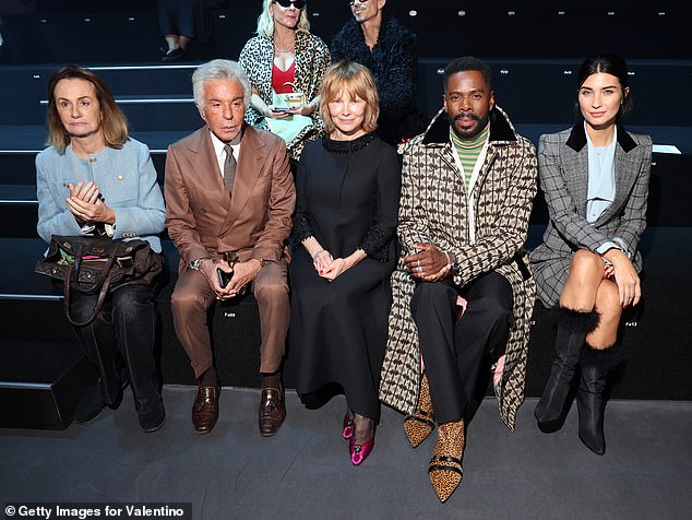 Georgina Brandolini D'Adda, Giancarlo Giammetti, Pamela Anderson, Colman Domingo i Tuba Büyüküstün, najmanje Valentino, u sklopu Pariškog tjedna mode u Parizu