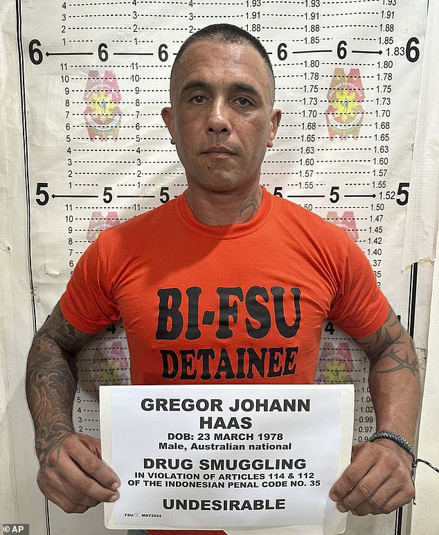 Haasov otac Gregor suočen je s optužbama za trgovinu drogom i trenutno je pritvoren u Manilli