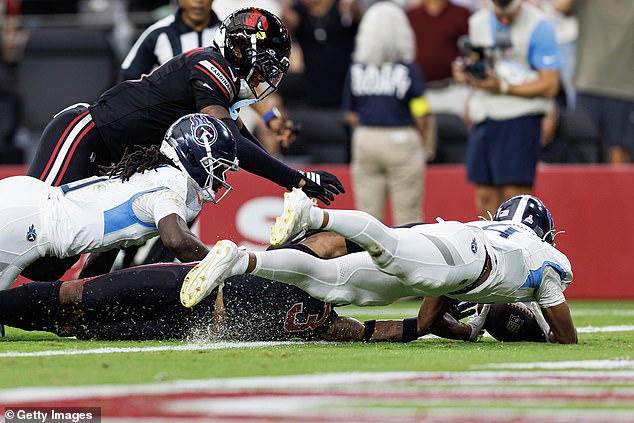 DeMerCado se pokazao kao katalizator za Tennessee, koji je pobijedio u igri uz pomoć Tyler Lockett Fumble povratak povratka