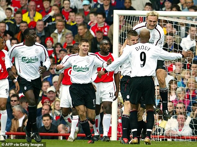 Dvojac je igrao zajedno na Anfieldu od 2002-2004., Prije nego što su Senegalci otišli u Bolton