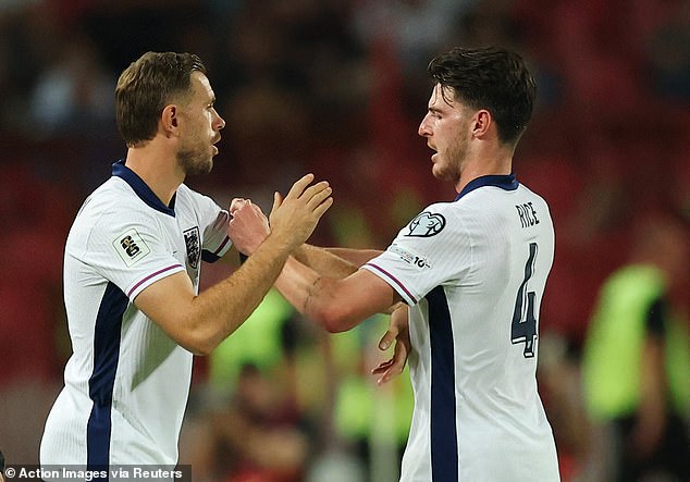 Jordan Henderson i Declan Rice kapetanili su Englesku kad je Kane otišao protiv Srbije