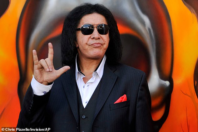 Ikona KISS-a Gene Simmons prekinuo je šutnju nakon što je bio hospitaliziran nakon prometne nesreće u Malibuu ranije ovog tjedna