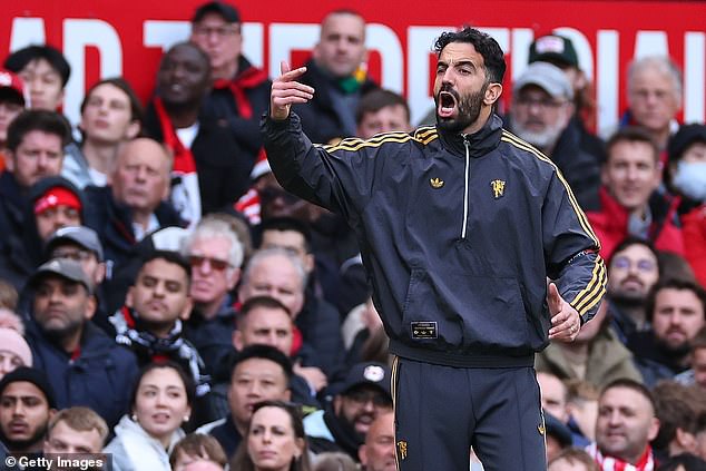 Bio je to još jedan težak početak sezone za Manchester United pod Rubenom Amorimom