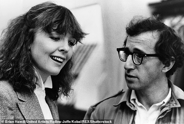 Sljedeća prekretnica došla je s Annie Hall iz 1977. godine, koja joj je zaradila nagradu Akademije za najbolju glumicu i redefinirala je kao komičnu i romantičnu vodeću damu