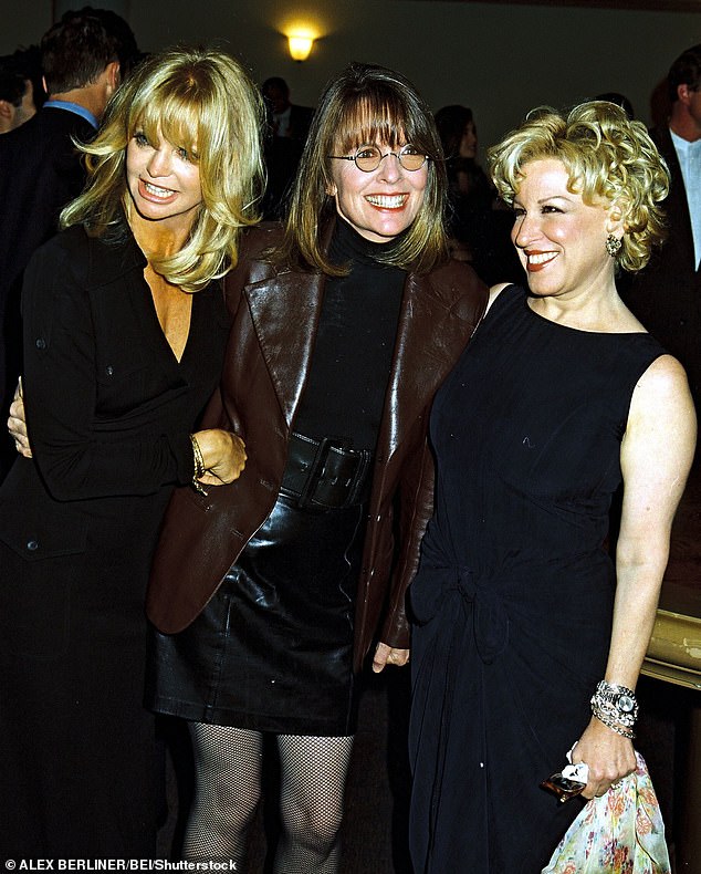 Diane sa svojim prvim ženskim klubom Costars Goldie Hawn i Better Midler 1996