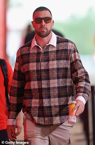 Obožavatelji su sugerirali da je Kelce odjeven 'poput Lumberjacka'
