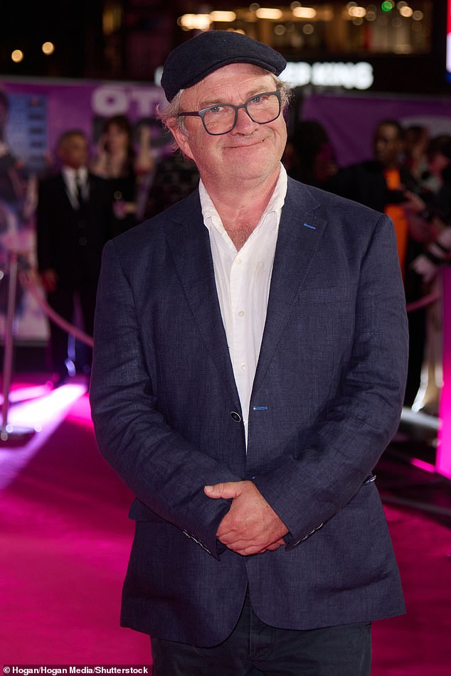 Enfield je tvrdio da je uslijedilo bijes odražavao uvezene osjetljivosti iz Amerike, a ne tipične britanske stavove