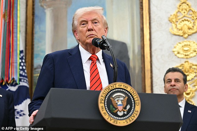 Glumac je pozvao članove Trumpove administracije da se ponovno povežu sa suosjećanjem i poniznošću (Trump viđen ranije ovog mjeseca)