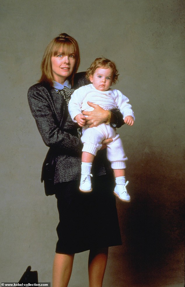 Meyers i Keaton prvo su radili zajedno 1987. za film Baby Boom