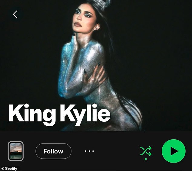 Kylie je rekla: ¿Nikada nisam imala samopouzdanja ili¿ mislim da ti to što napuniš 28 samo nešto čini. Kao da ću uskoro imati 30 i ne želim se osvrtati na život i žaliti za bilo čim.¿