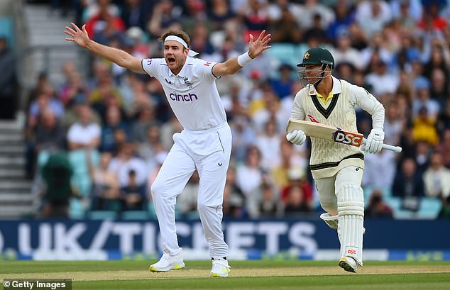 Broad je tijekom karijere održao dugoročno rivalstvo s Warnerom, odbacivši ga 17 puta na testovima