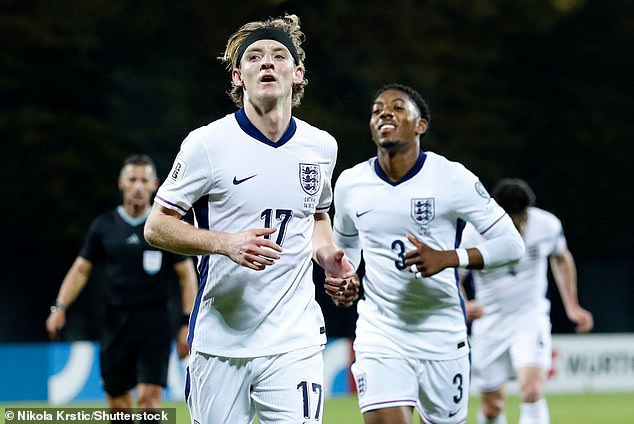 Newcastle zvijezda Anthony Gordon otvorio je bodovanje izvrsnim završetkom s lijevog boka