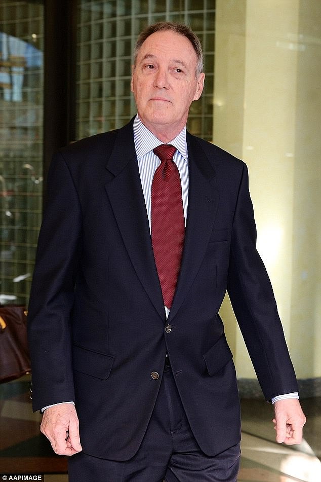 Hughes je uglavnom držan u izolaciji, ali u rijetkim prilikama kada bi se susreo s drugim zatvorenicima, primjerice kad bi morao hodati kroz blok, bio je zlostavljan i omalovažavan te bi se navodno skrivao iza šala i sunčanih naočala svaki put kad bi izašao iz ćelije kako bi izbjegao prepoznavanje.