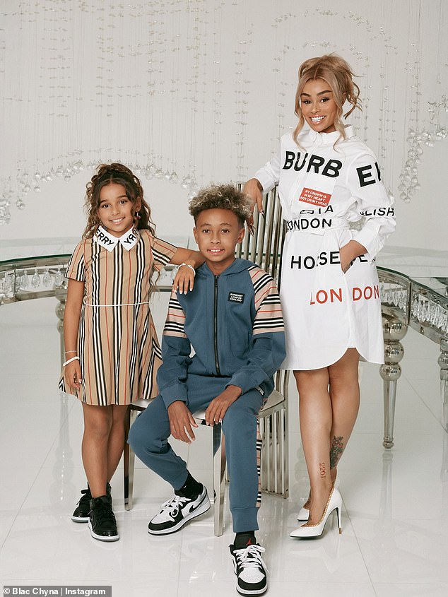 Kardashian i White započeli su vezu 2016., a u studenom te godine dobili su kćer Dream (L). White također ima starijeg sina, Kinga Caira Stevensona (u sredini), iz veze s reperom Tygom