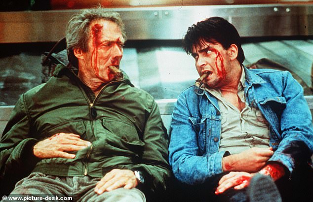 Sheen je glumio zajedno s veteranom Eastwoodom 1990. godine kriminalistička drama Rookie (na slici)