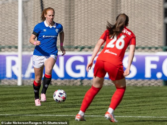 Rangers Star Hill, na slici loptom protiv Aberdeena, želi povećati svijest o raku dojke