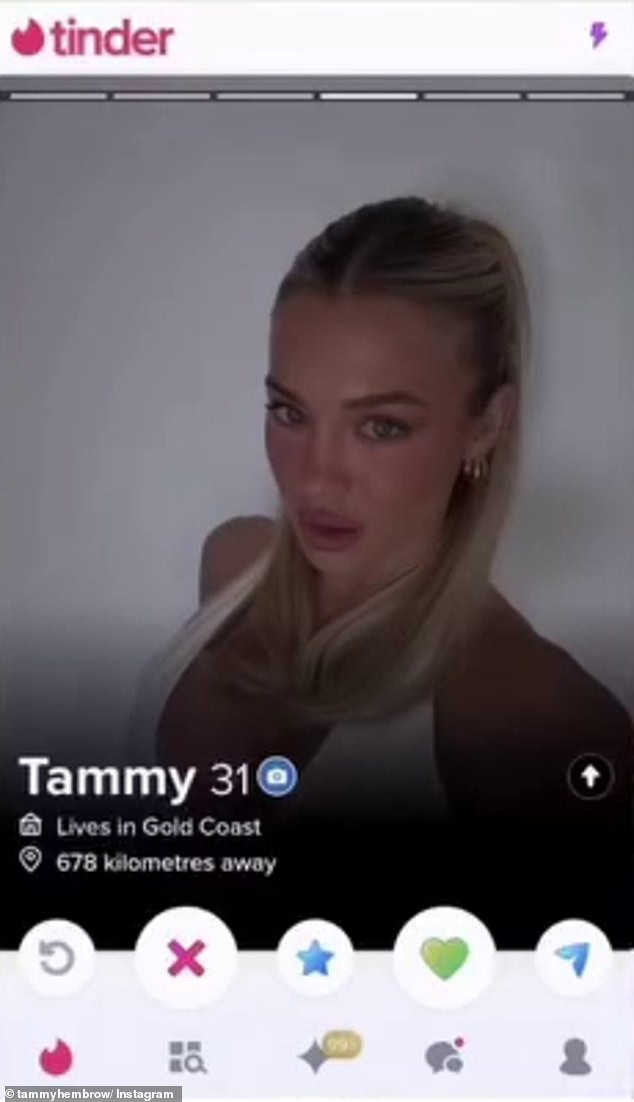 'Službeno sam u svojoj novoj eri izlazaka i, da, na Tinderu sam u potrazi za svojom sljedećom simpatijom', započela je u isječku na Instagramu