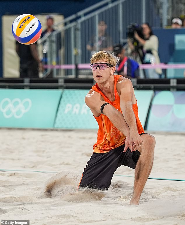 Unatoč njegovim zločinima, Nizozemcu je dopušteno da se natječe na Olimpijskim igrama u Parizu prošle godine (na slici), što je mnoge ljubitelje sporta razbjesnilo