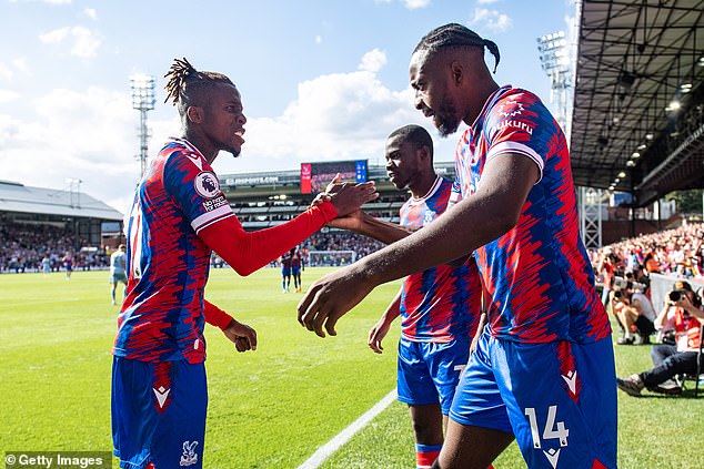 Ali on tvrdi da mu se Zaha 'smijao' kada je iznio svoj san da predstavlja svoju zemlju kada se prvi put pridružio klubu iz južnog Londona