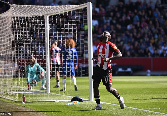 Wissa se pridružio u posljednjem trenutku na dan roka i uskraćena mu je prilika da povuče crno-bijele trake zbog ozljede koju je pretrpio na međunarodnoj dužnosti