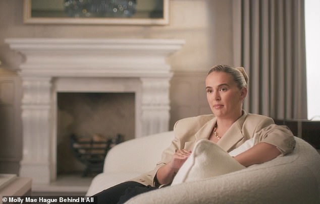 Bivša zvijezda Love Islanda, 26, priprema se za drugu seriju svojih nagrađivanih dokumentaraca Prime Video Behind It All