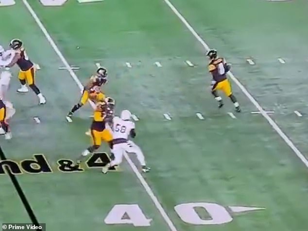 Rodgers je neočekivano dobio bljesak buhe od Warrena prije nego što je bacio loptu u zemlju