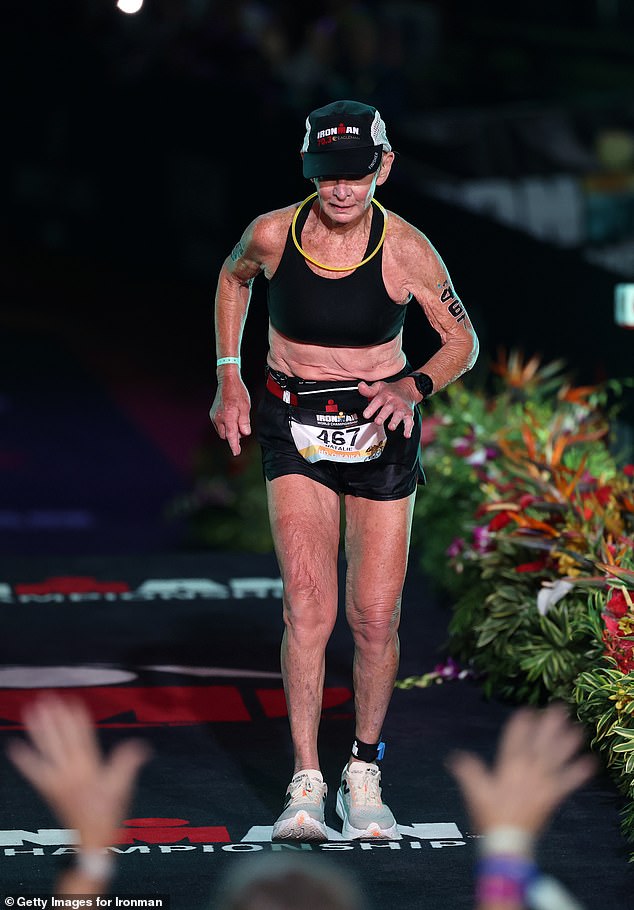 U dobi od 80 godina uspjela je završiti iscrpljujući test izdržljivosti za više od 16 sati i 45 minuta