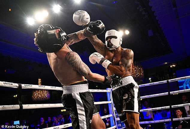 Lee Trundle nije uspio protiv Anthonyja Gardnera, a Greg Halford (na slici lijevo) je ispao u boksu od strane Marvina Elliotta (na slici desno)