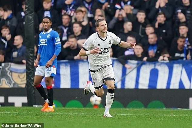 Kristijan Trapanovski vratio je gol za Dundee United u 66. minuti na Ibroxu