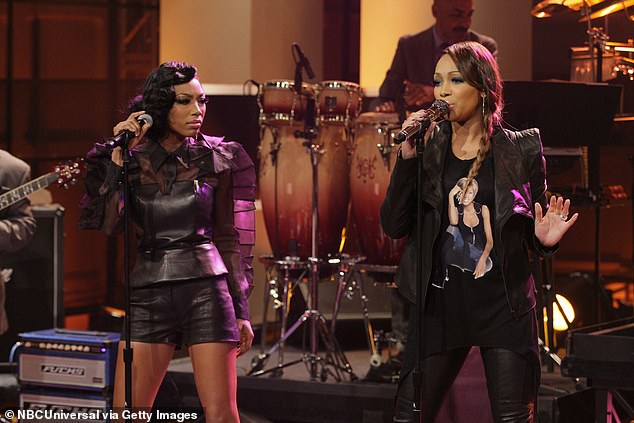 Brandy (lijevo) i Monica (desno), koje su svaka poznate pod svojim mononimima, najavile su svoju zajedničku turneju ranije ove godine