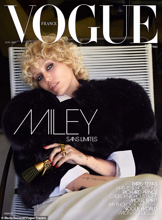 Ljupka dama s divljim uvojcima je Miley Cyrus. Ali kosa je bila samo pariški trik: nosila je periku koju je stilizirao Shay Ashual. Ipak, obožavatelji su izgubili osjećaj zbog njezine 'Annie style gone Moulin Rouge' dok je drugi rekao: 'To nije Miley koju poznajem'