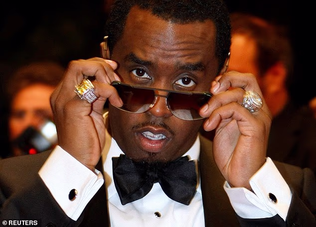 Diddy je osuđen na 50 mjeseci zatvora i novčanu kaznu od 500 tisuća dolara. No, od preostalog vremena oduzet će mu se godina koju je već proveo iza rešetaka; slikano 2008. u Cannesu, Francuska