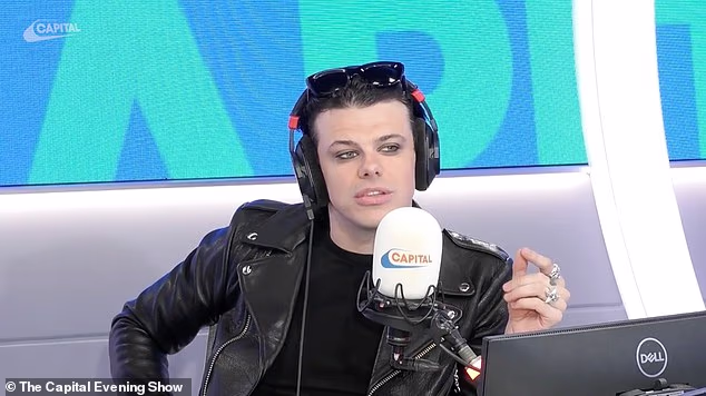 Gostujući u večernjem showu The Capital Evening Show, koji vodi Jimmy Hill, u ponedjeljak, Yungblud je dao urnebesno priznanje