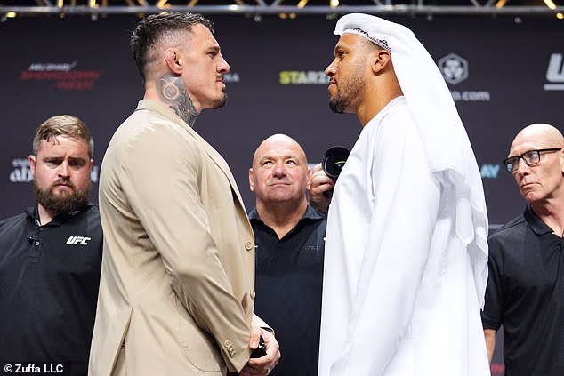 Francuz (na slici desno s Aspinallom lijevo) ima skor od 13 pobjeda i 2 poraza i poznat je po svojoj udarnoj sposobnosti